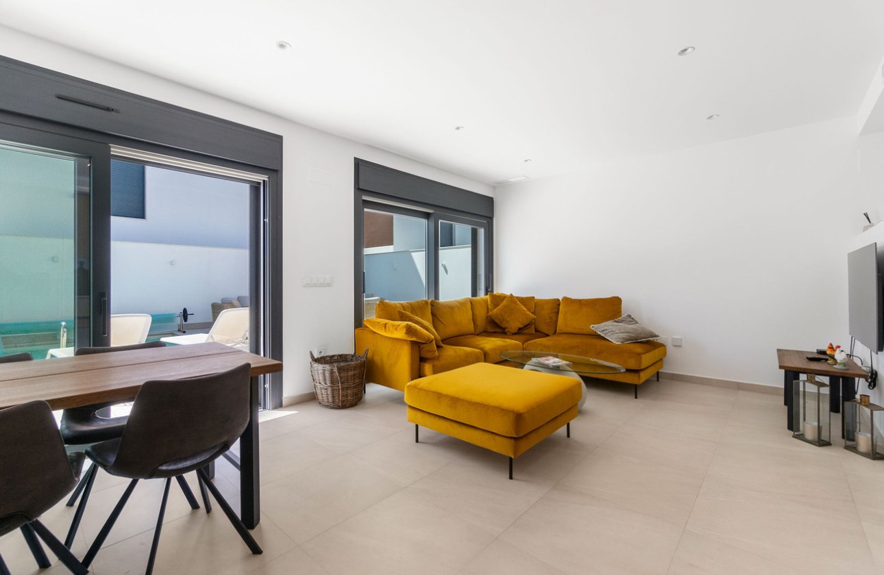 Resale - Villa -
Torre de la Horadada - Costa Blanca