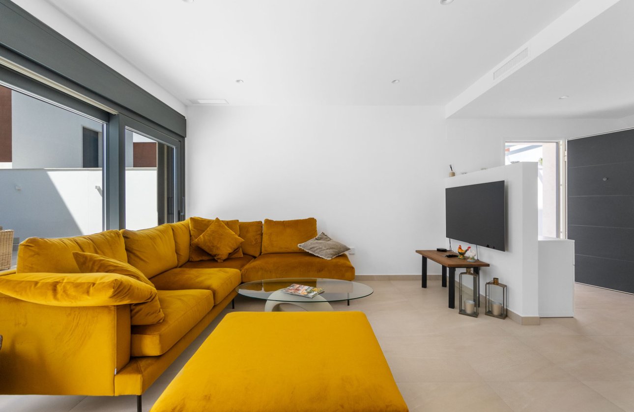 Resale - Villa -
Torre de la Horadada - Costa Blanca