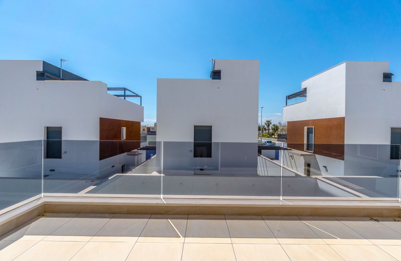 Resale - Villa -
Torre de la Horadada - Costa Blanca
