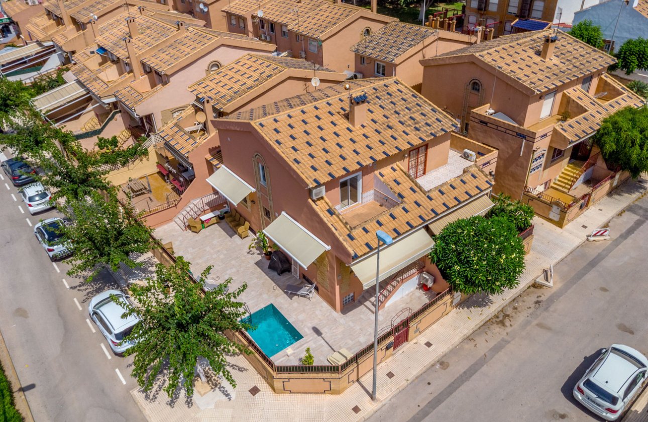 Resale - Villa -
Torre de la Horadada - Costa Blanca