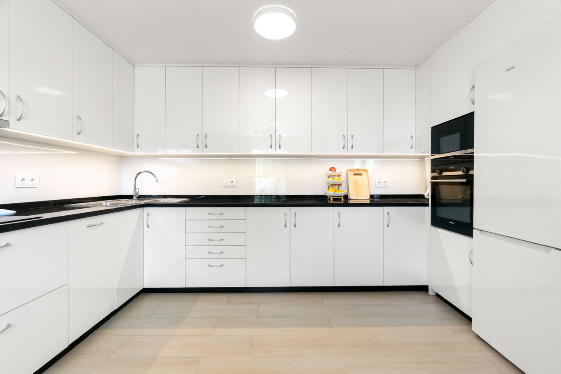 Resale - Villa -
Torre de la Horadada - Costa Blanca