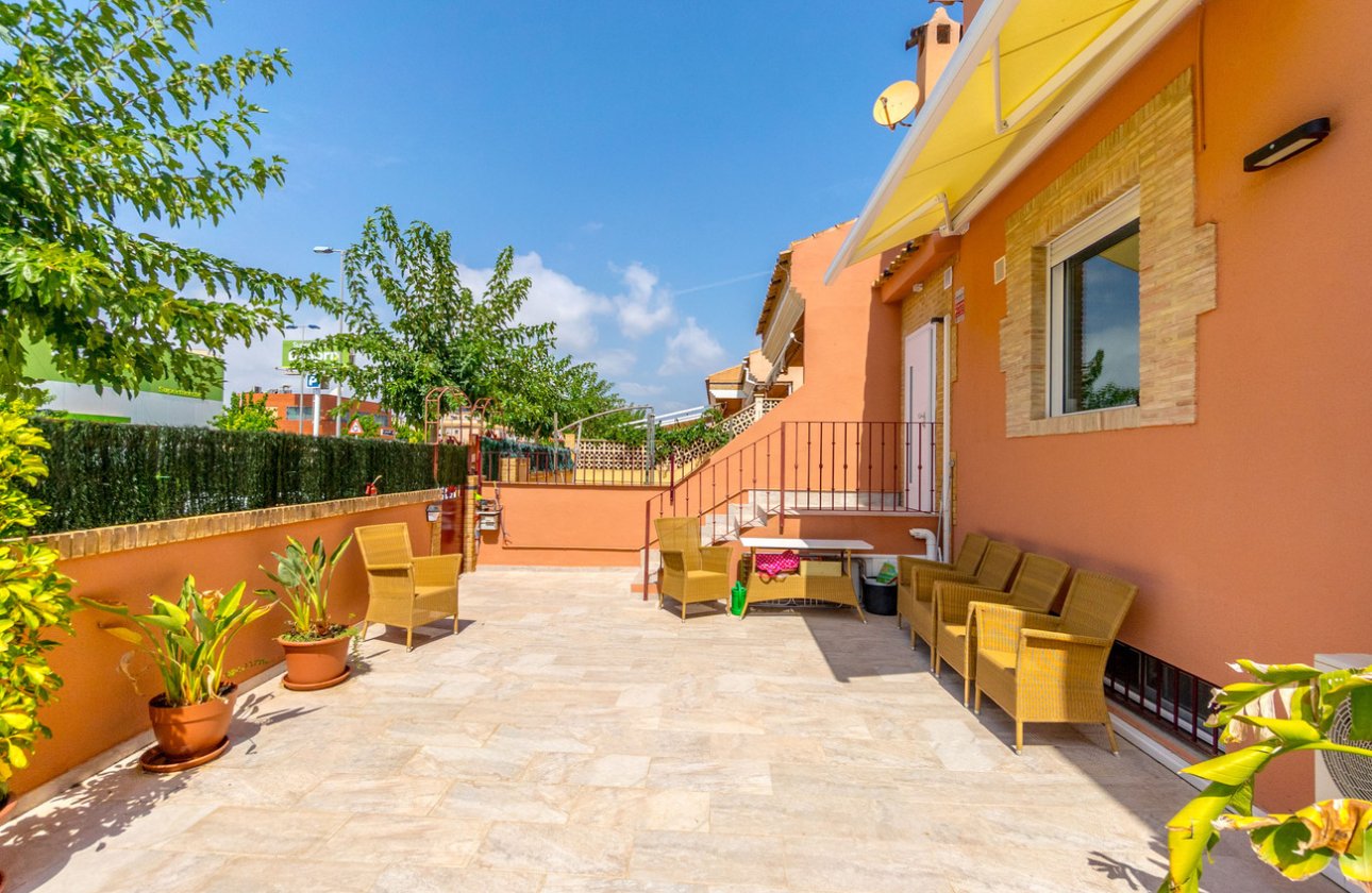 Resale - Villa -
Torre de la Horadada - Costa Blanca