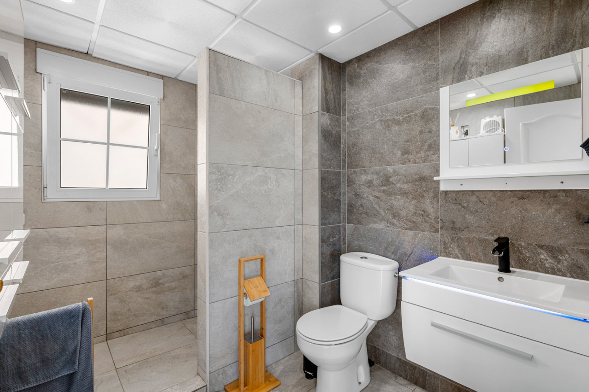 Resale - Villa -
Torre de la Horadada - Costa Blanca