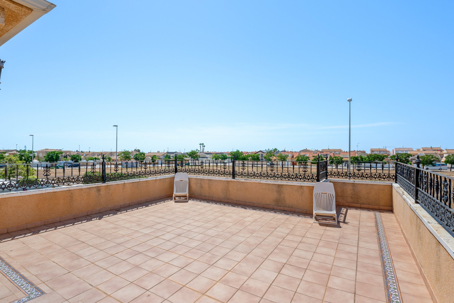 Resale - Villa -
Torre de la Horadada - Costa Blanca