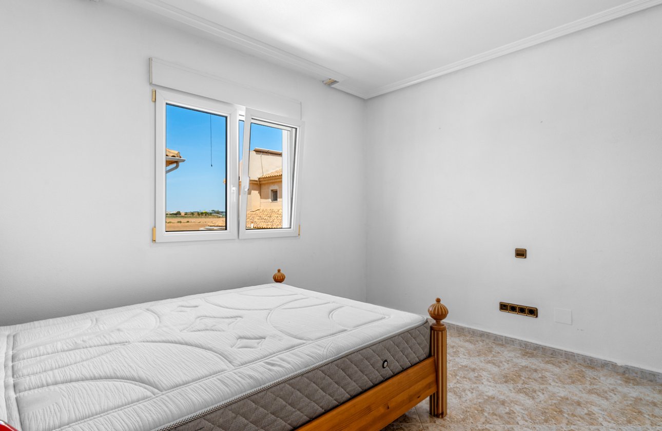 Resale - Villa -
Torre de la Horadada - Costa Blanca