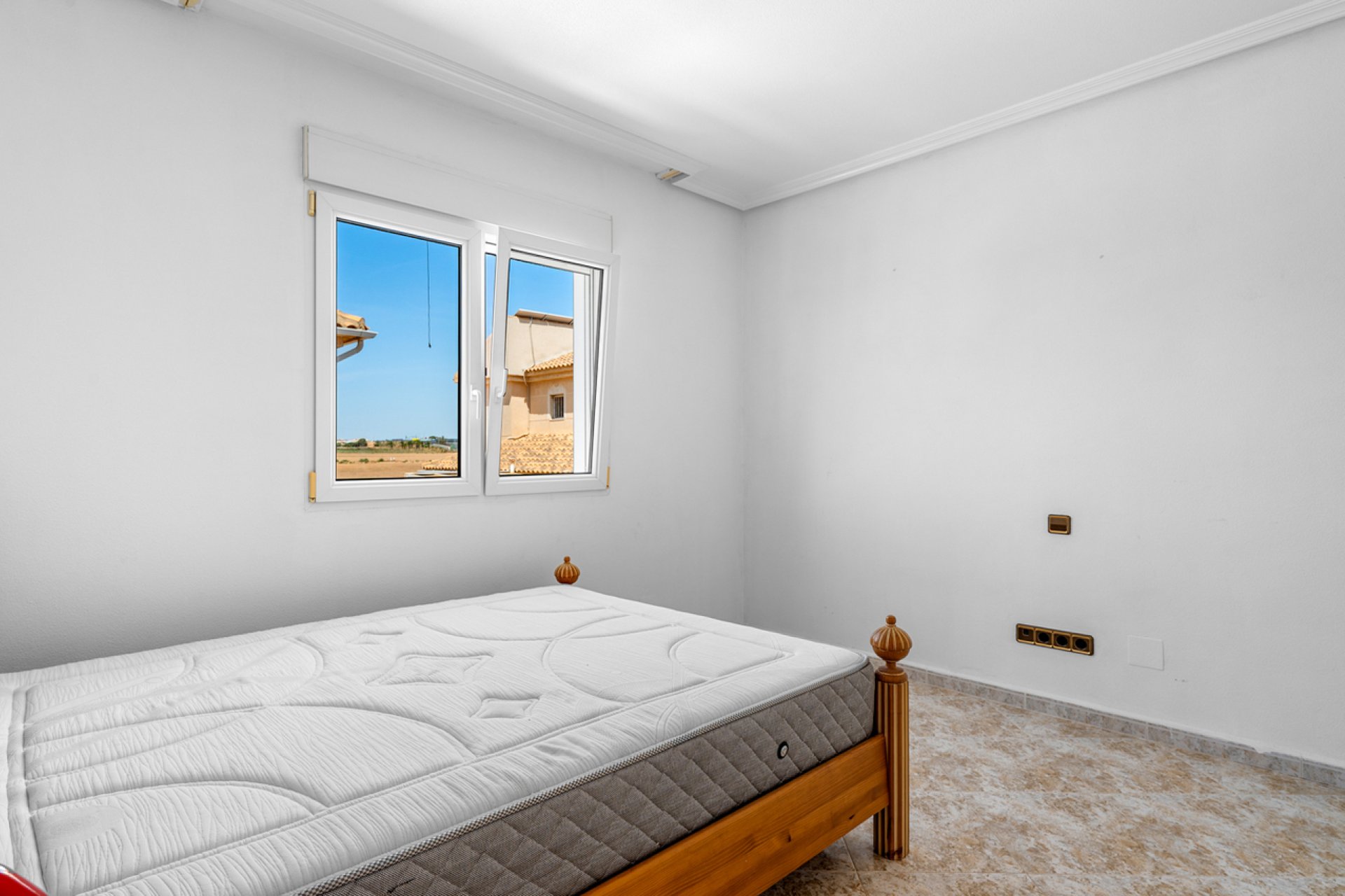 Resale - Villa -
Torre de la Horadada - Costa Blanca