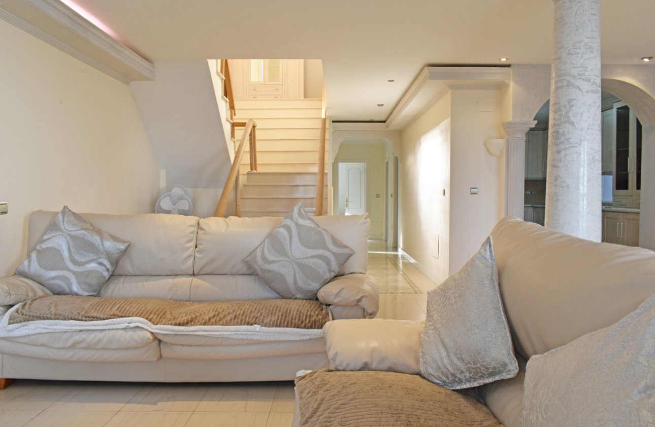 Resale - Villa -
Torremendo - Costa Blanca