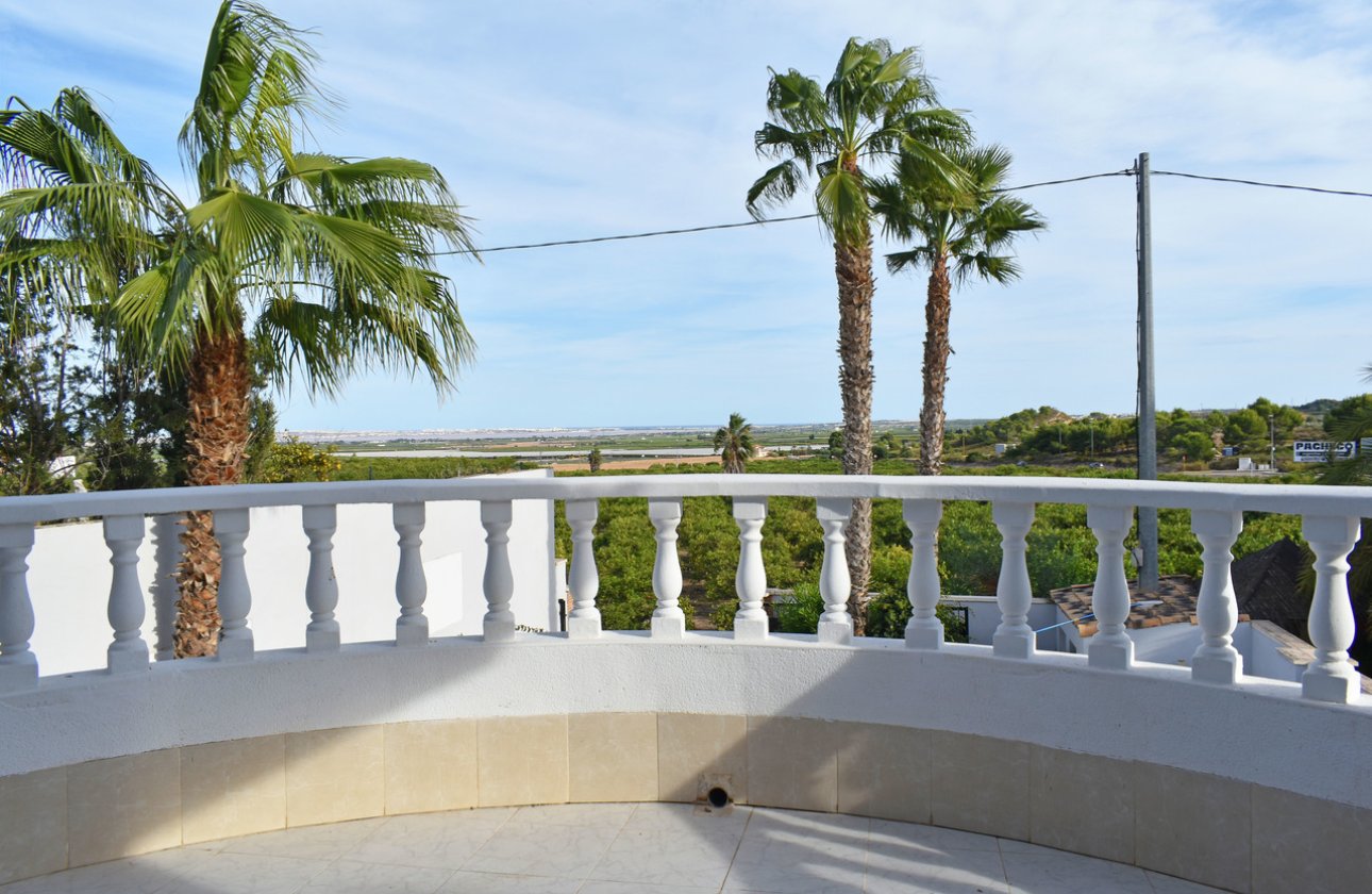 Resale - Villa -
Torremendo - Costa Blanca