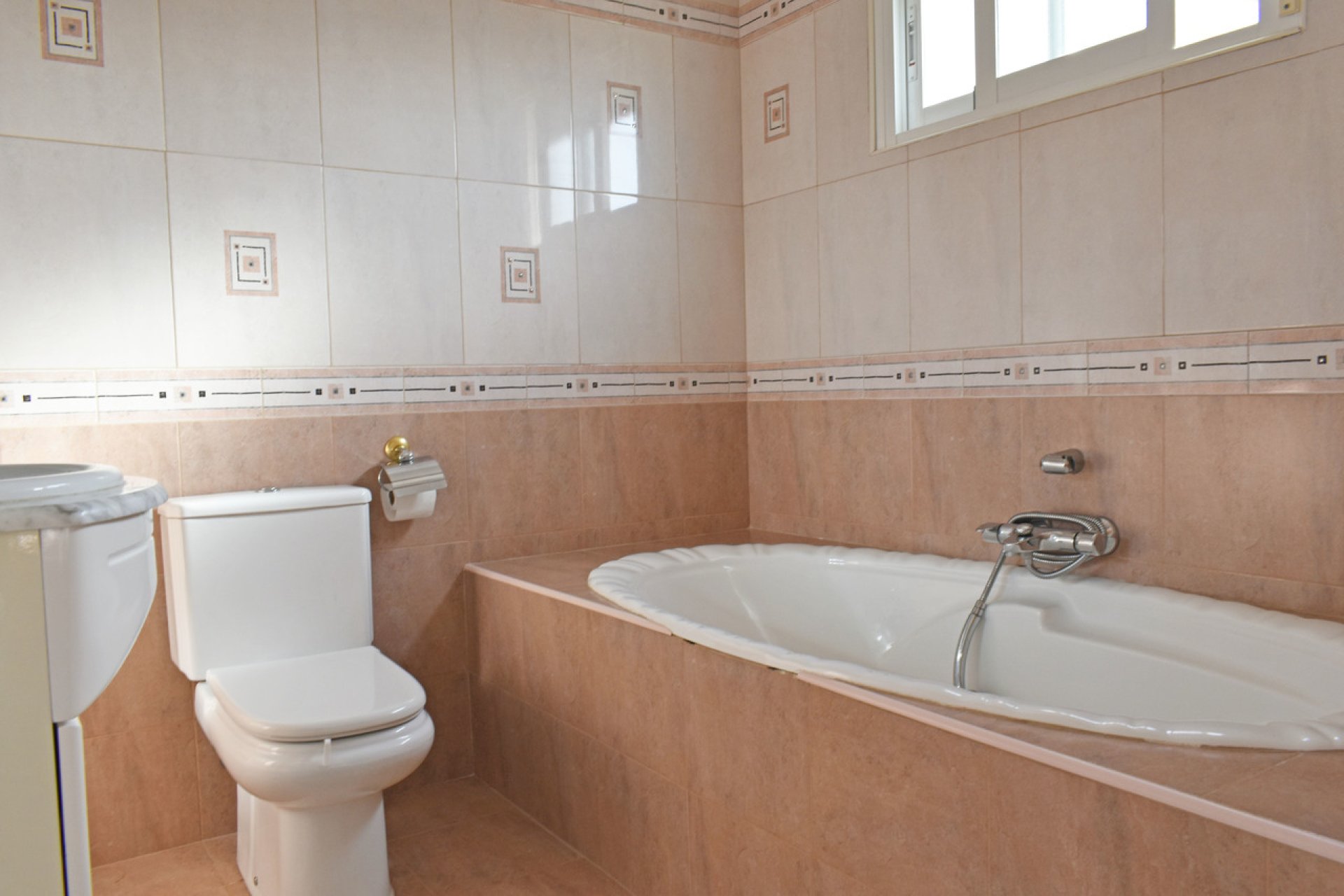 Resale - Villa -
Torremendo - Costa Blanca