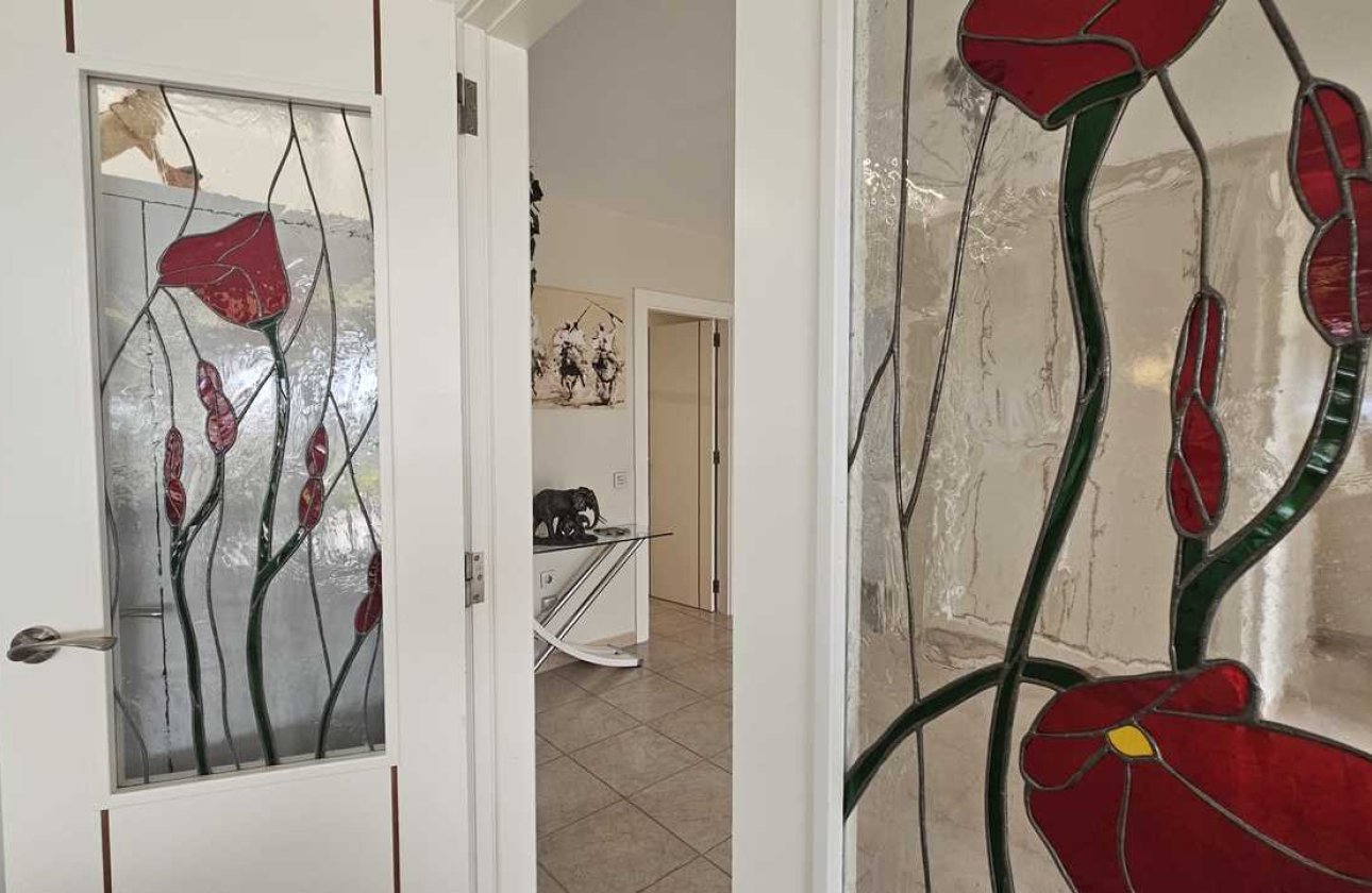 Resale - Villa -
Torremendo - Costa Blanca