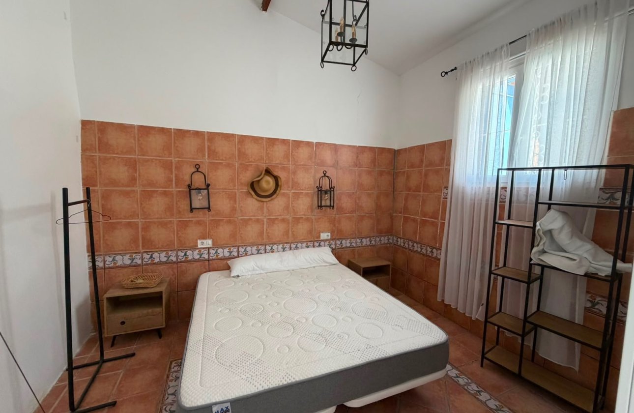 Resale - Villa -
Torremendo - Costa Blanca
