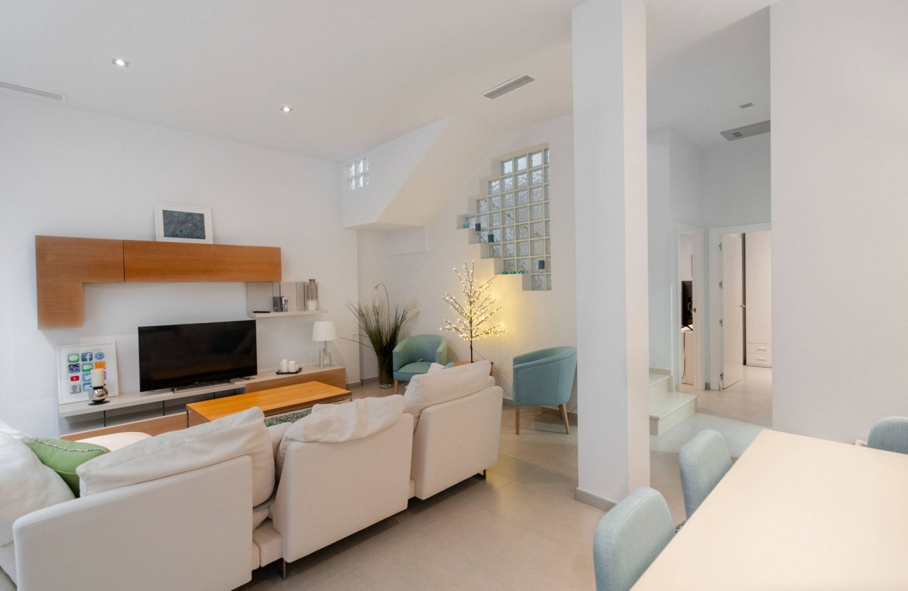 Resale - Villa -
Torrevieja - Aguas Nuevas 2