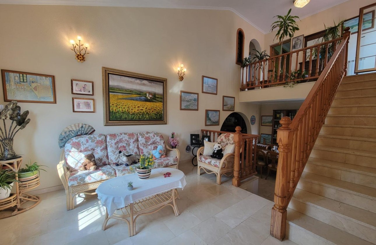 Resale - Villa -
Torrevieja - Aguas Nuevas