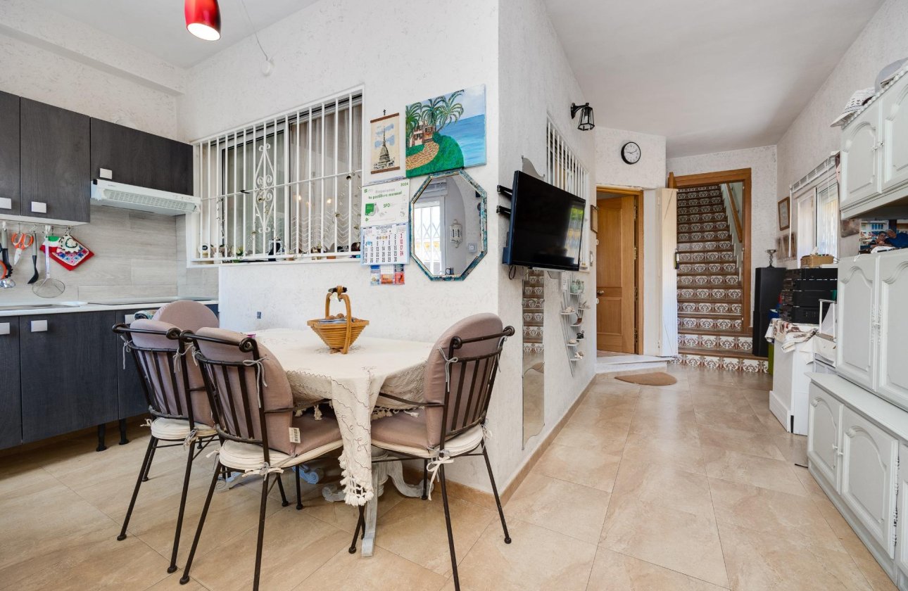 Resale - Villa -
Torrevieja - Aguas Nuevas