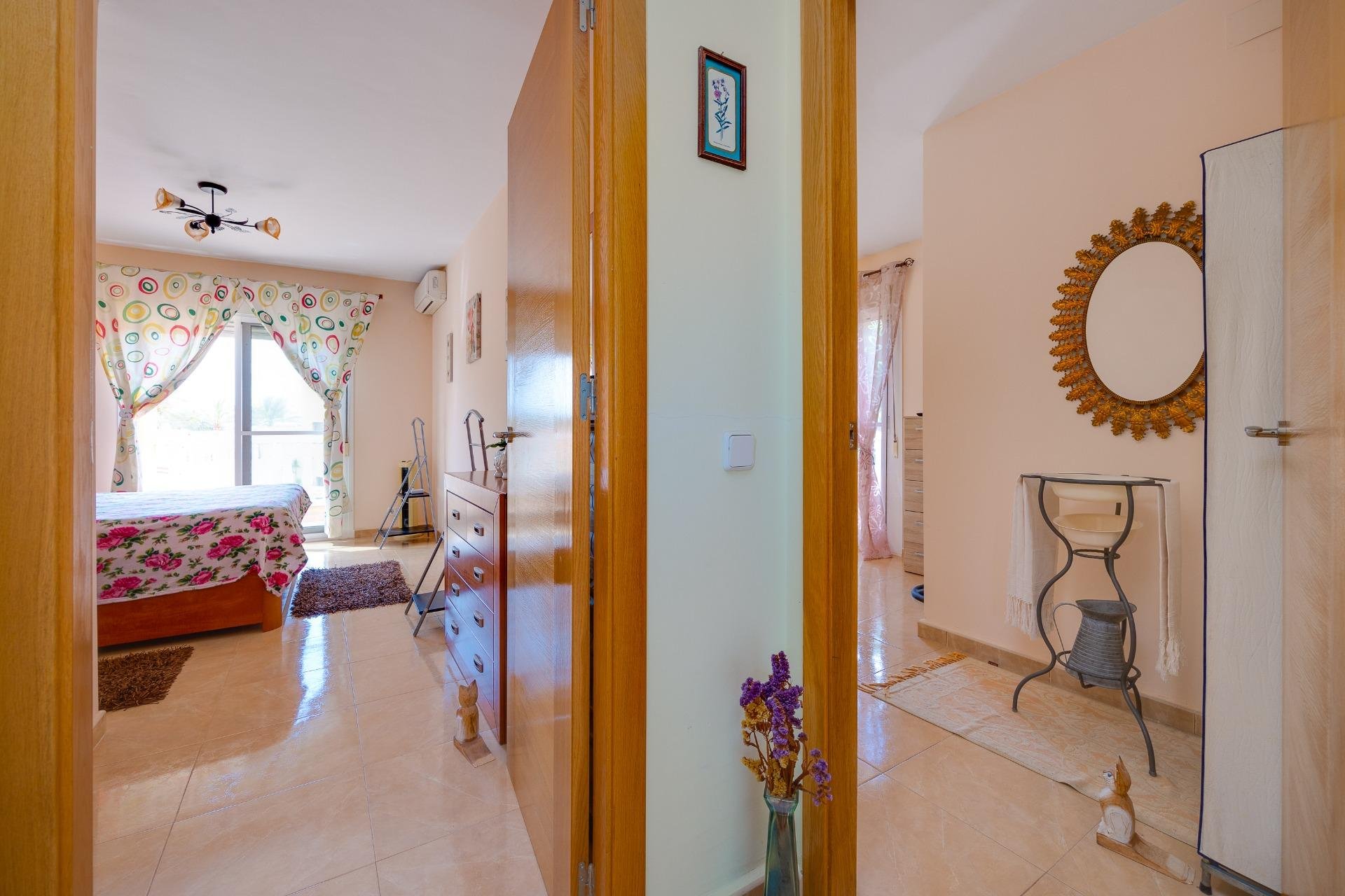 Resale - Villa -
Torrevieja - Aguas Nuevas