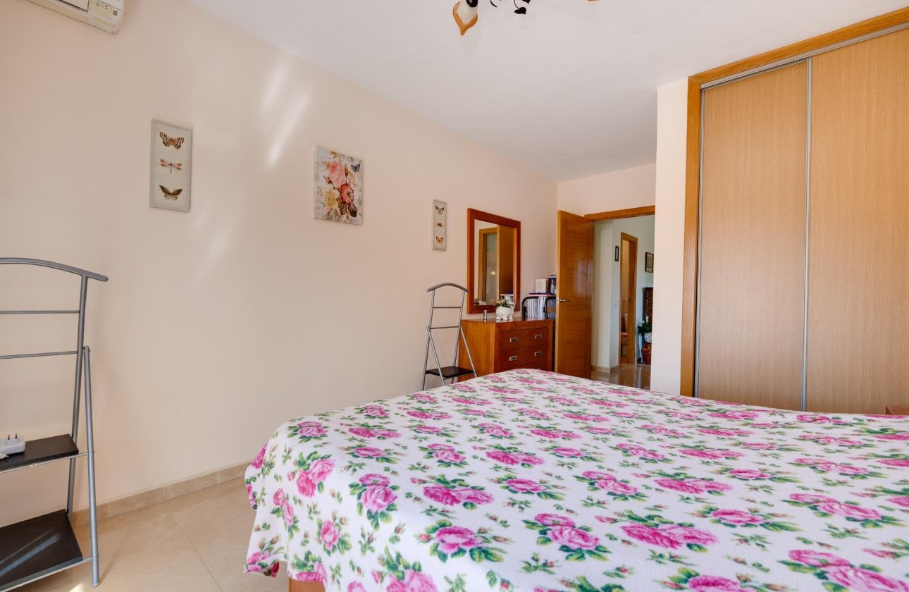Resale - Villa -
Torrevieja - Aguas Nuevas