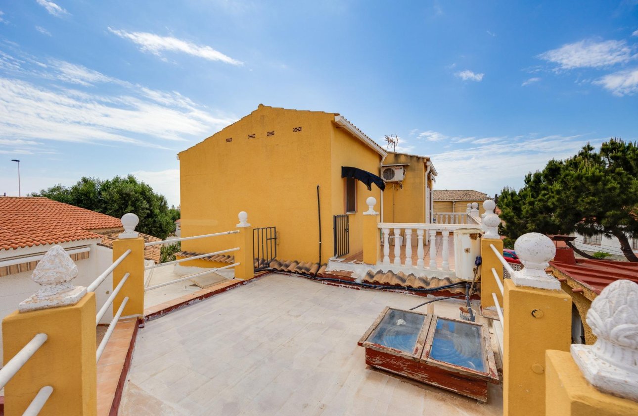 Resale - Villa -
Torrevieja - Aguas Nuevas