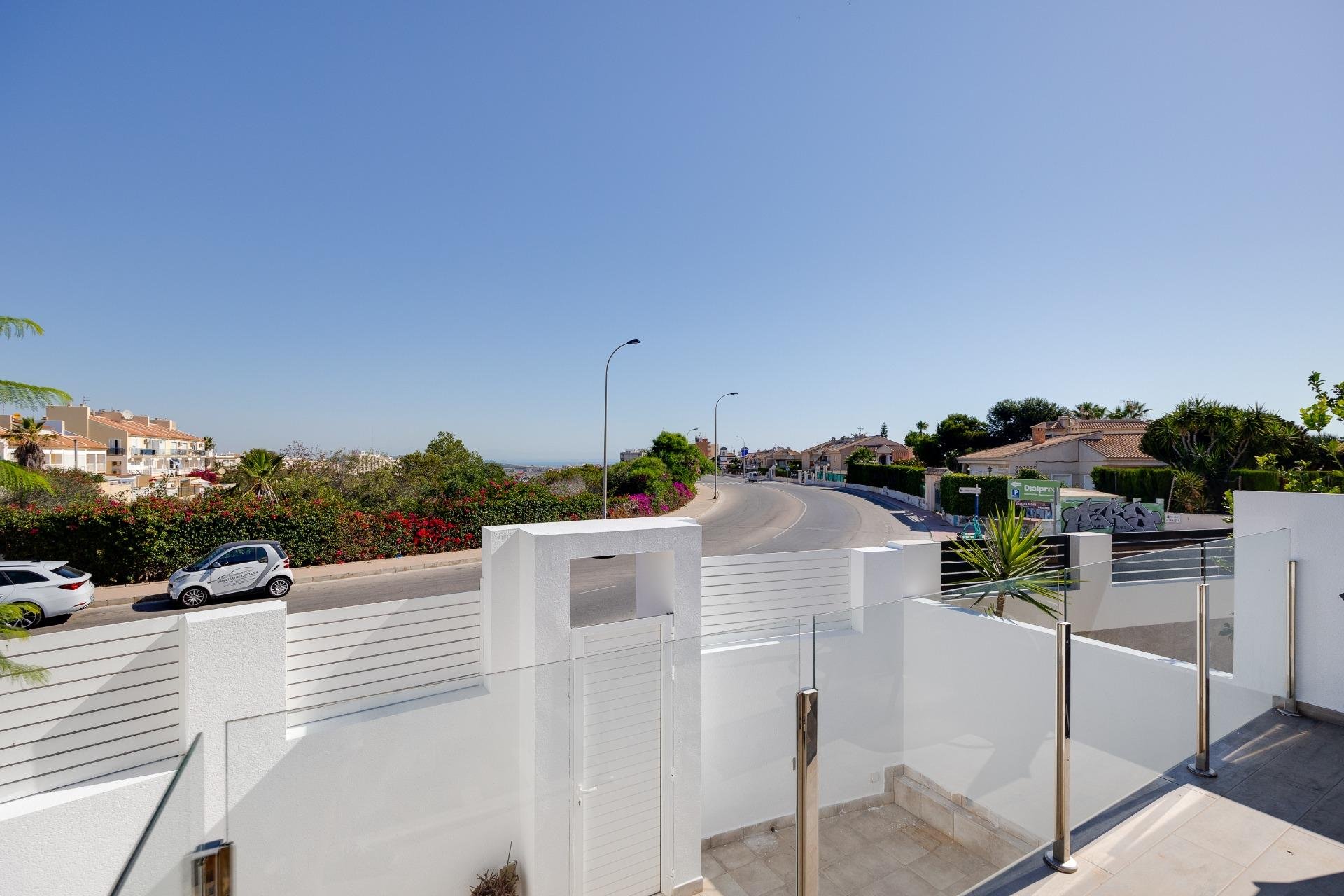 Resale - Villa -
Torrevieja - Aguas Nuevas