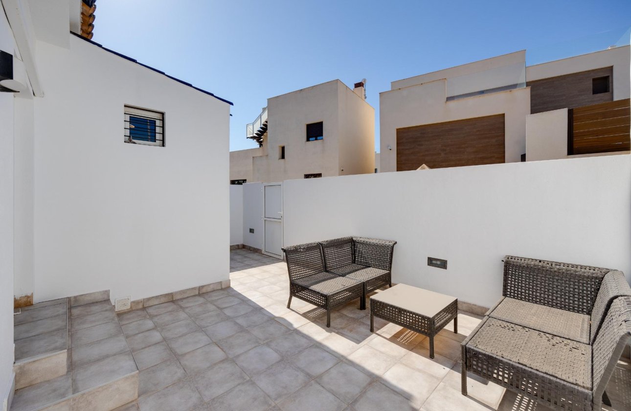 Resale - Villa -
Torrevieja - Aguas Nuevas