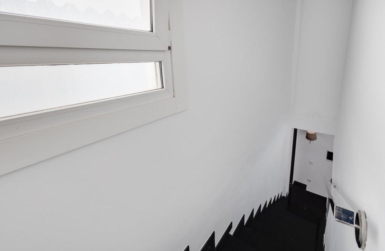 Resale - Villa -
Torrevieja - Aguas Nuevas