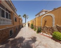 Resale - Villa -
Torrevieja - Aguas Nuevas