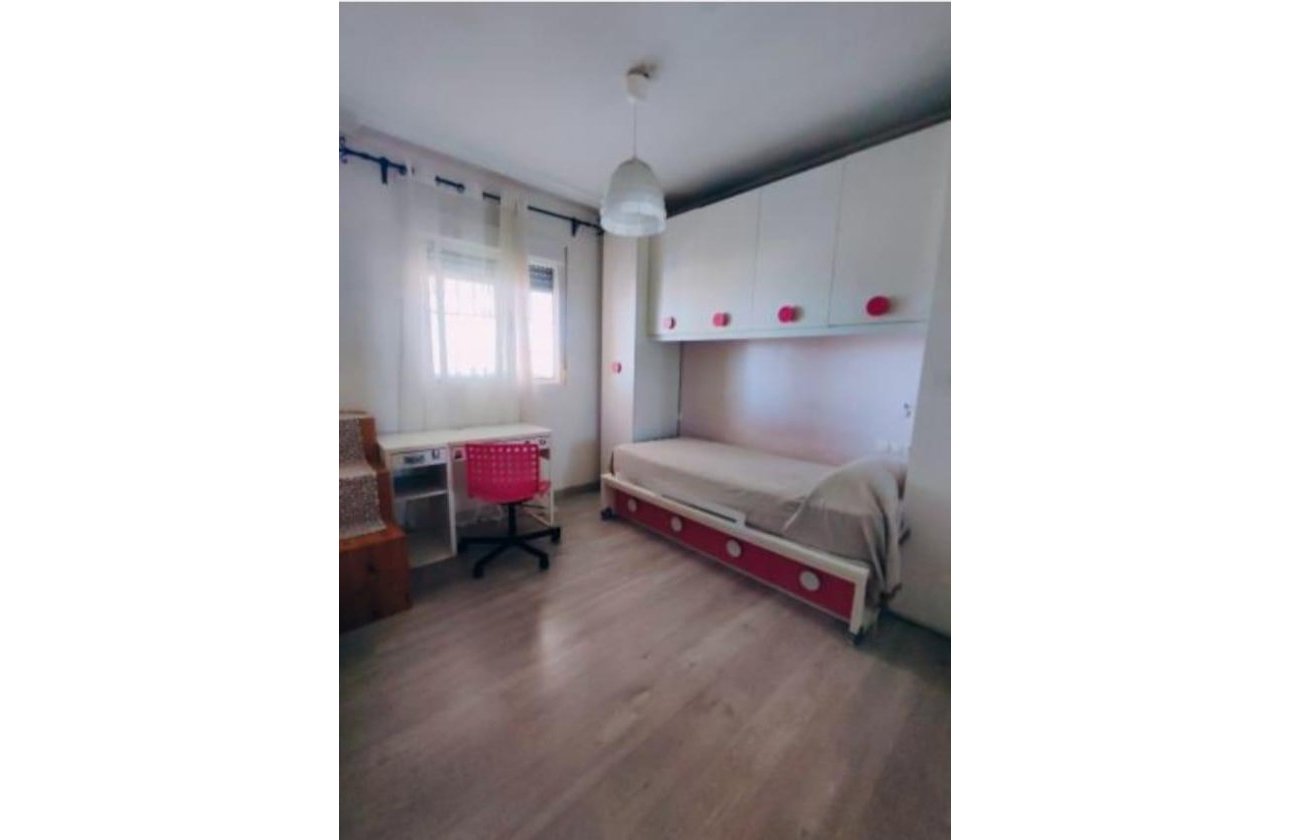 Resale - Villa -
Torrevieja - Aguas Nuevas