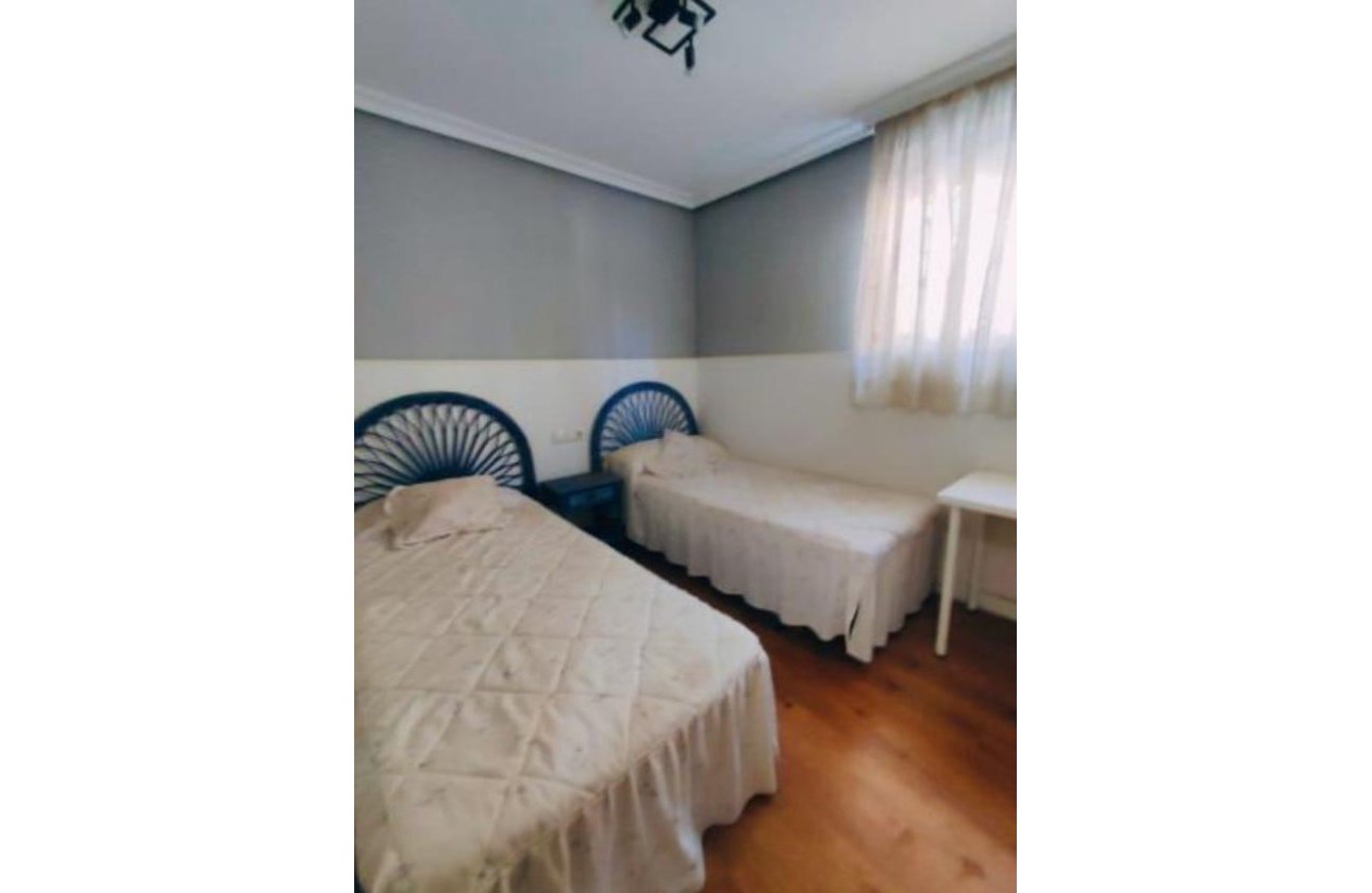 Resale - Villa -
Torrevieja - Aguas Nuevas