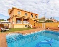 Resale - Villa -
Torrevieja - Aguas Nuevas