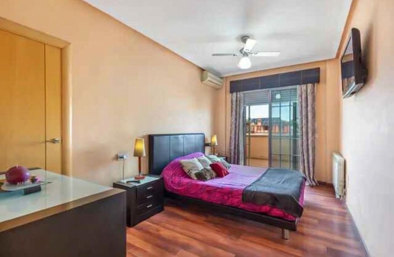 Resale - Villa -
Torrevieja - Aguas Nuevas