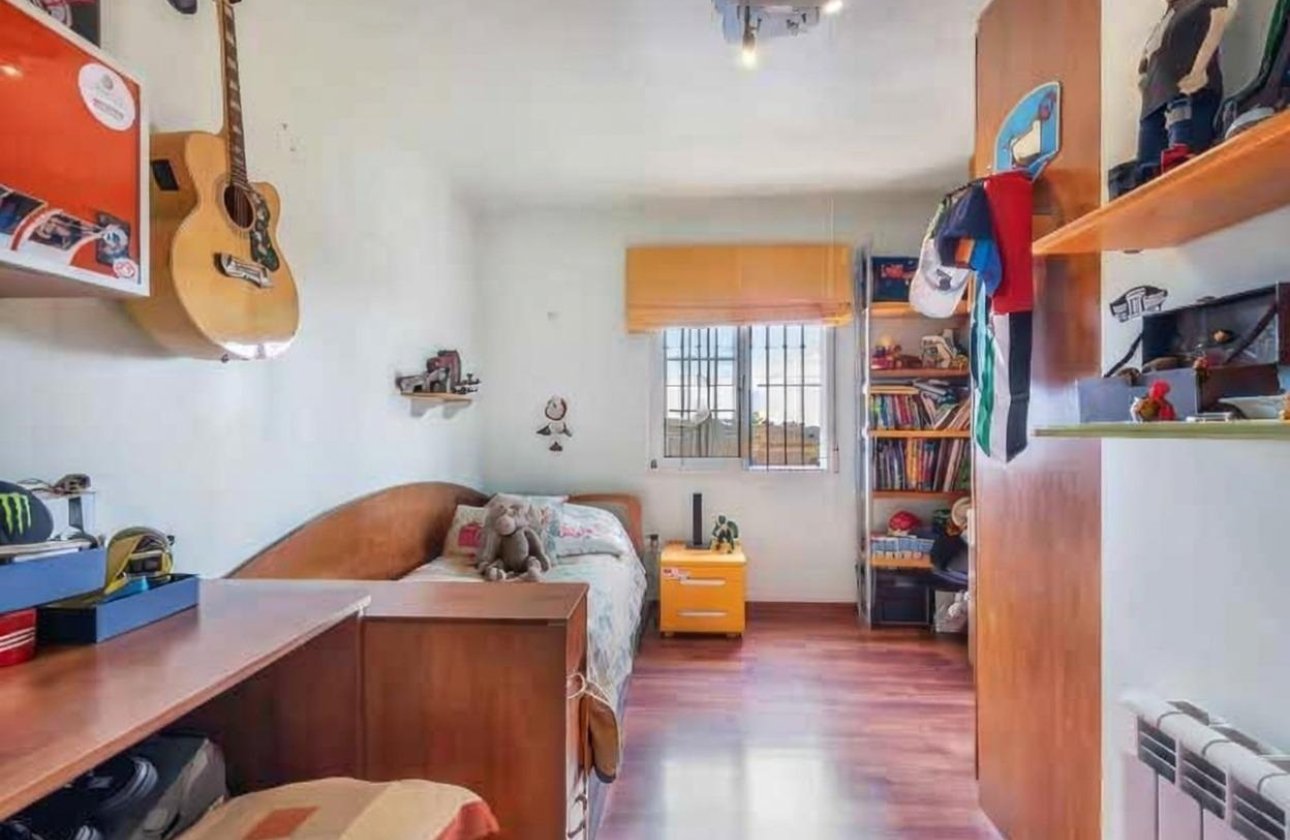 Resale - Villa -
Torrevieja - Aguas Nuevas