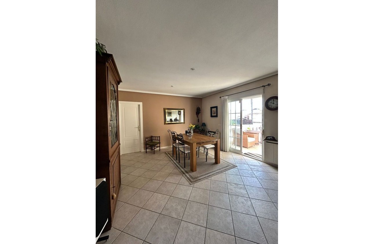 Resale - Villa -
Torrevieja - Aguas Nuevas