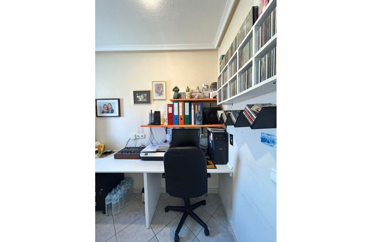 Resale - Villa -
Torrevieja - Aguas Nuevas