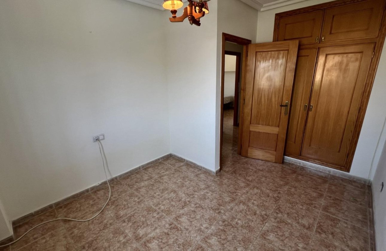Resale - Villa -
Torrevieja - Aguas Nuevas