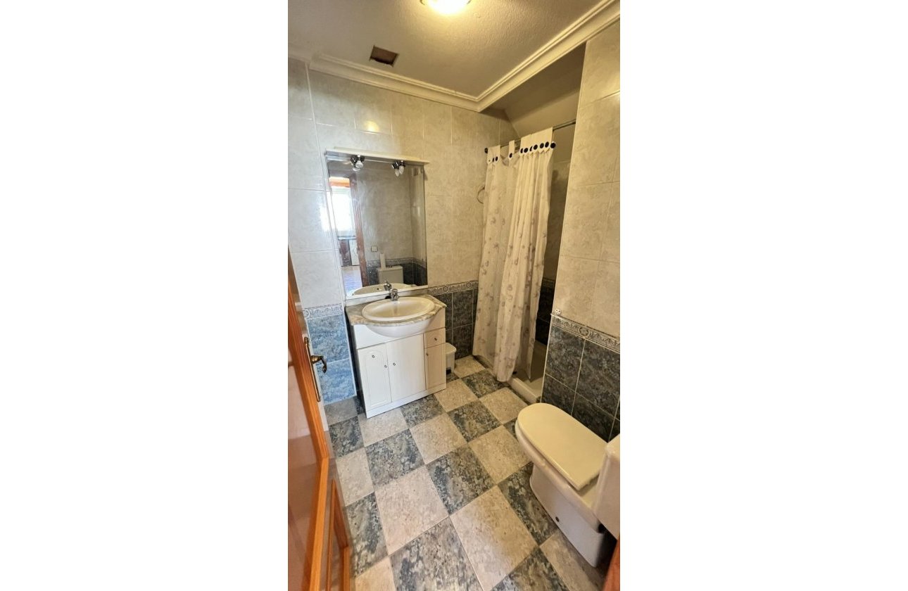 Resale - Villa -
Torrevieja - Aguas Nuevas