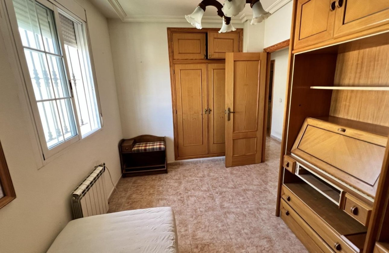 Resale - Villa -
Torrevieja - Aguas Nuevas