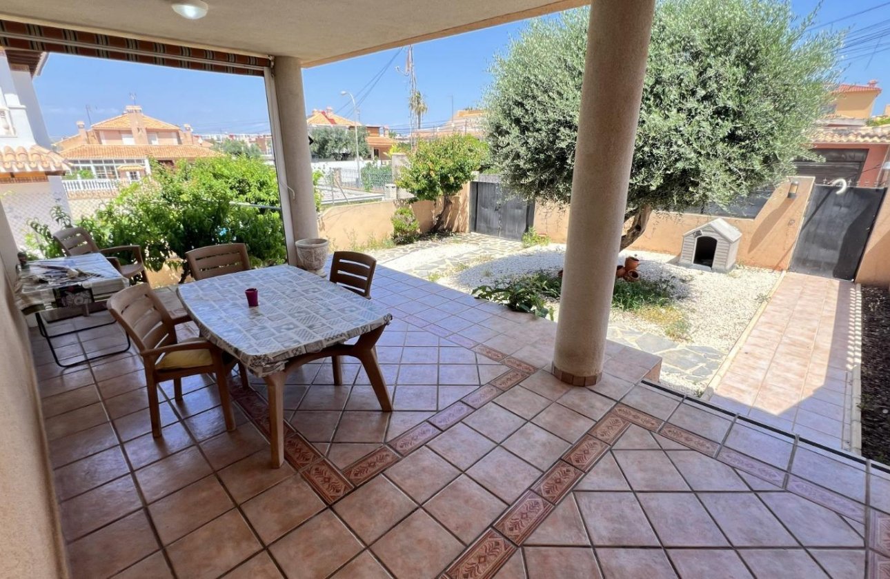 Resale - Villa -
Torrevieja - Aguas Nuevas