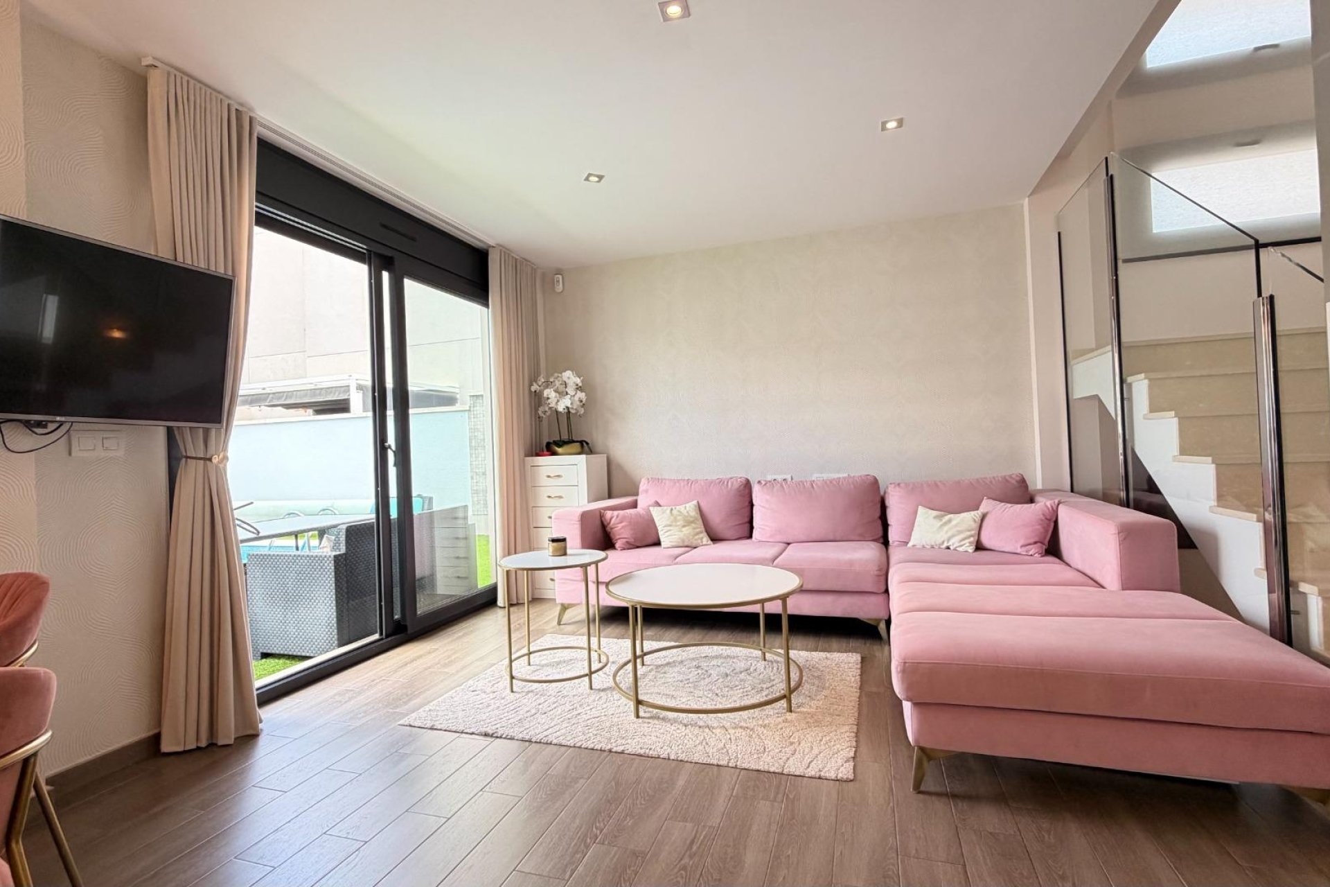 Resale - Villa -
Torrevieja - Aguas Nuevas