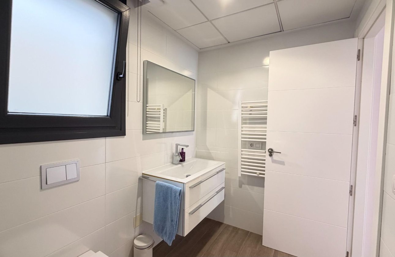 Resale - Villa -
Torrevieja - Aguas Nuevas