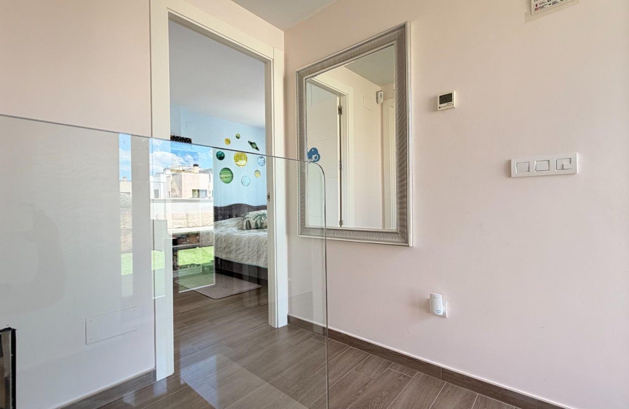 Resale - Villa -
Torrevieja - Aguas Nuevas