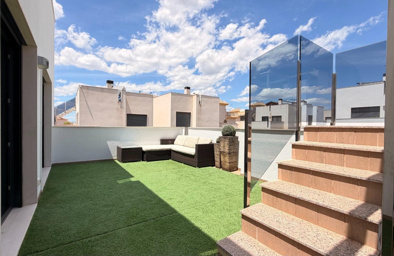 Resale - Villa -
Torrevieja - Aguas Nuevas