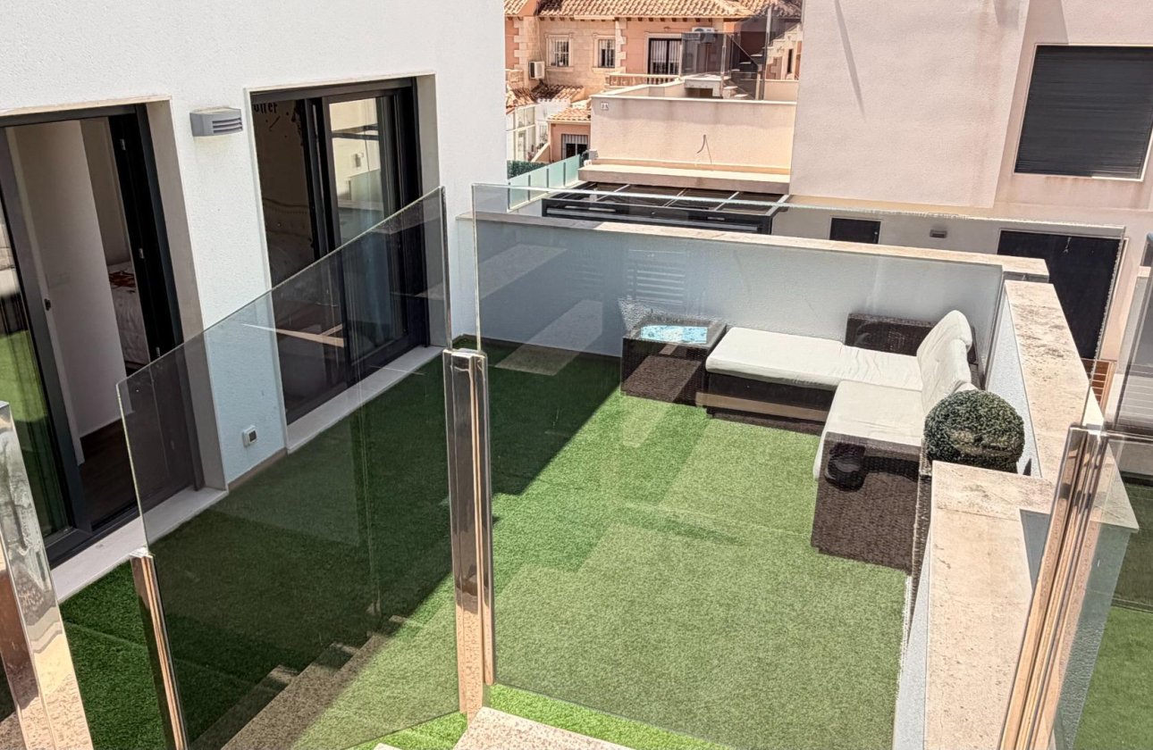 Resale - Villa -
Torrevieja - Aguas Nuevas