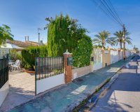 Resale - Villa -
Torrevieja - Calas Blanca