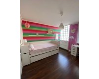 Resale - Villa -
Torrevieja - Centro - Muelle Pesquero