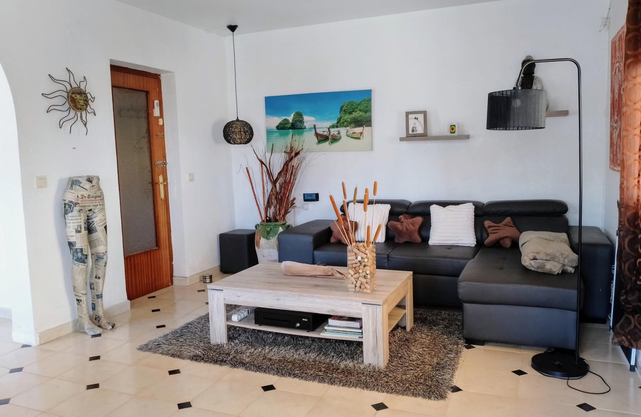 Resale - Villa -
Torrevieja - Costa Blanca