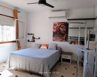 Resale - Villa -
Torrevieja - Costa Blanca