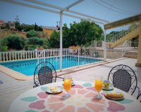 Resale - Villa -
Torrevieja - Costa Blanca