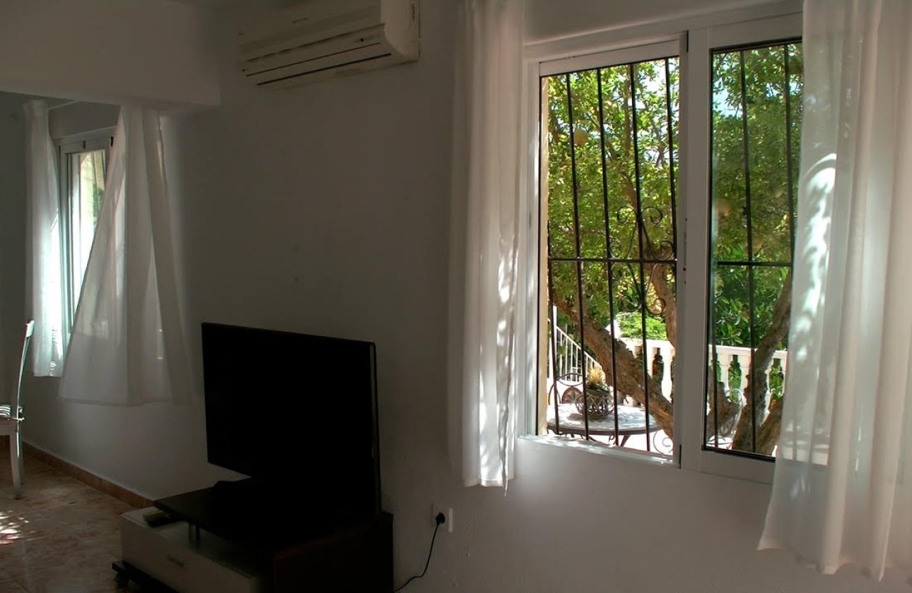 Resale - Villa -
Torrevieja - Costa Blanca