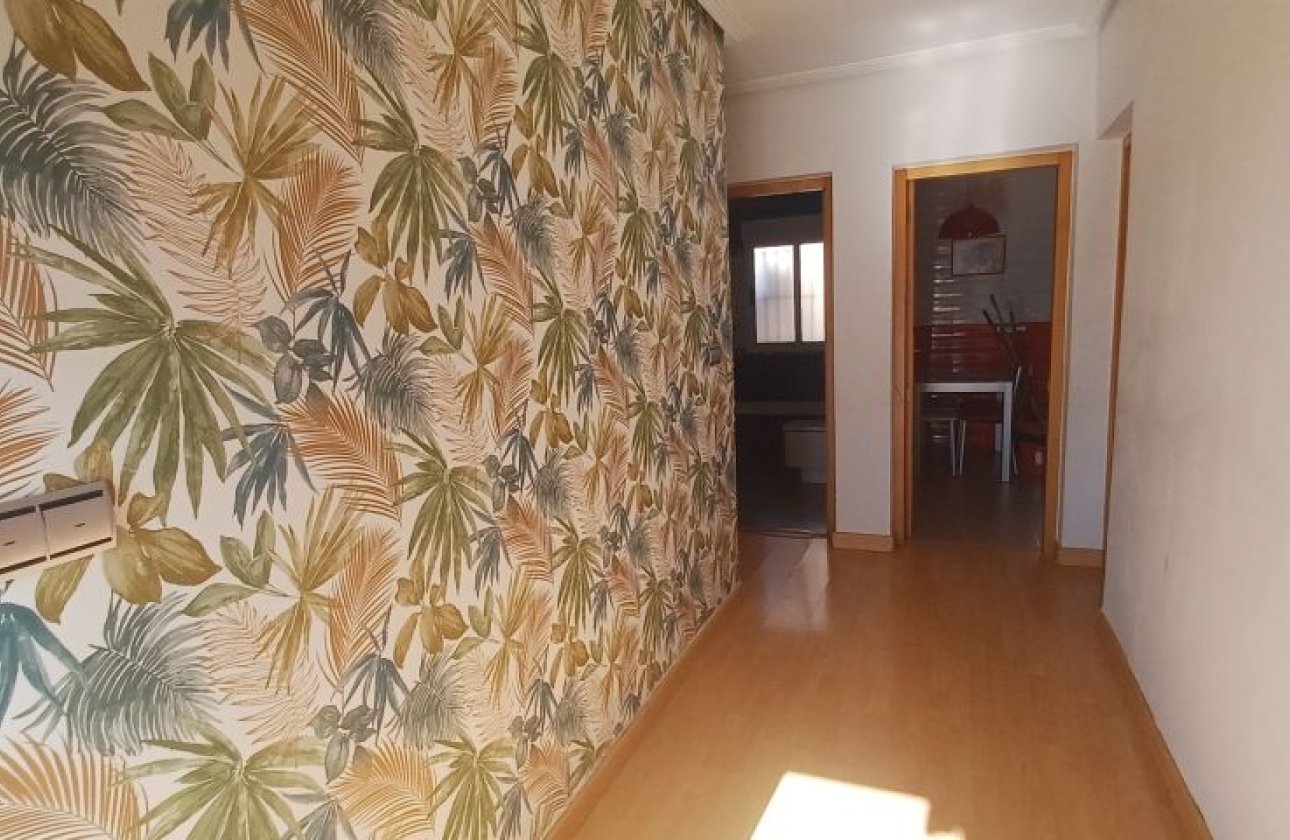 Resale - Villa -
Torrevieja - Costa Blanca