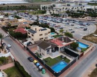 Resale - Villa -
Torrevieja - Costa Blanca