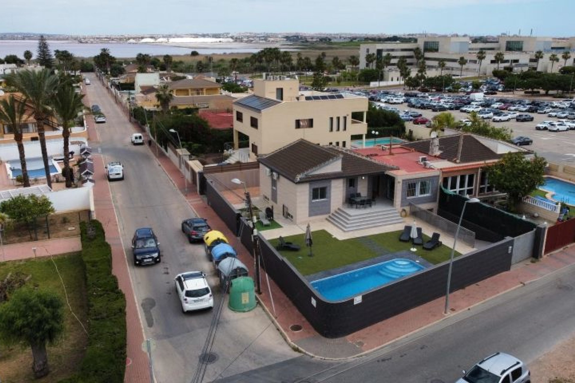 Resale - Villa -
Torrevieja - Costa Blanca